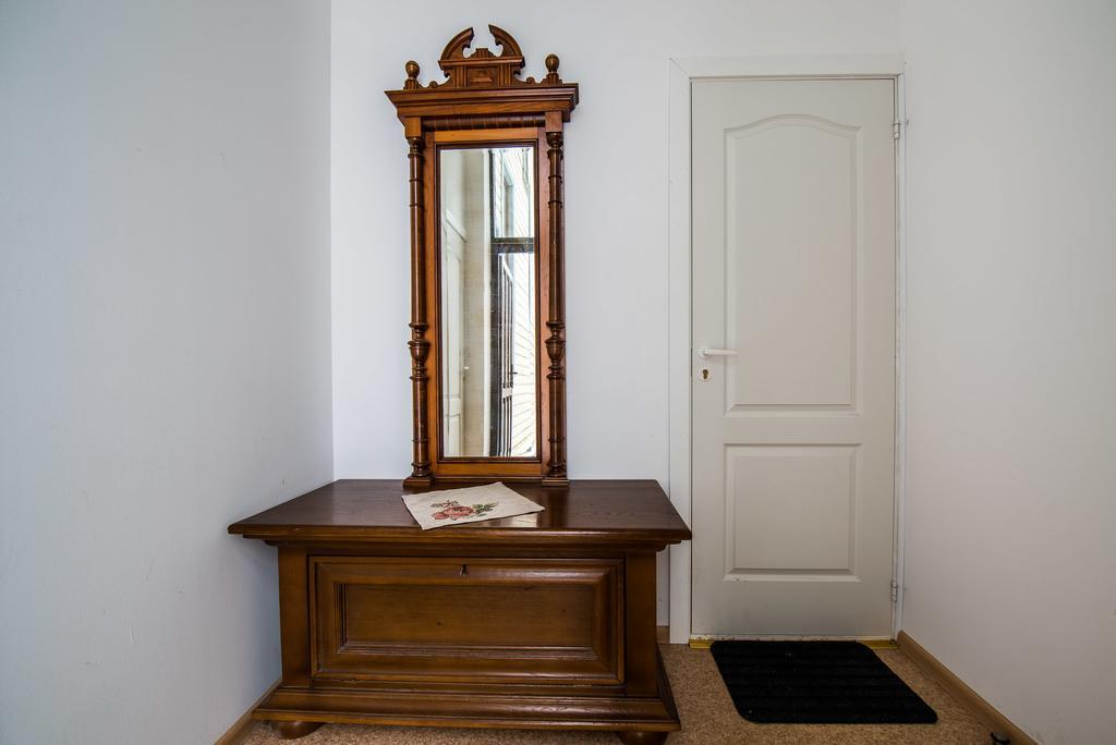 White Amber Apartment Liepaja Luaran gambar